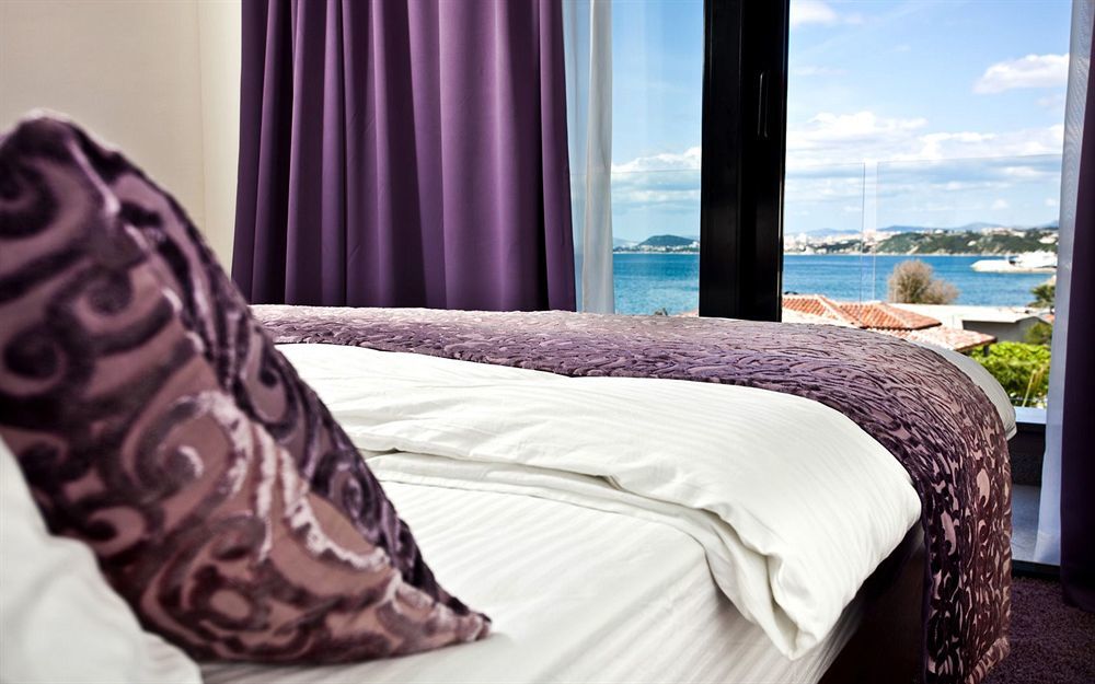 Beach Hotel Split ポドストラナ エクステリア 写真