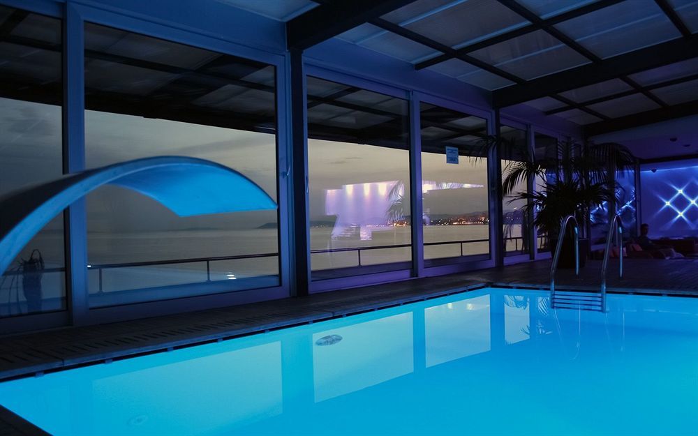 Beach Hotel Split ポドストラナ エクステリア 写真